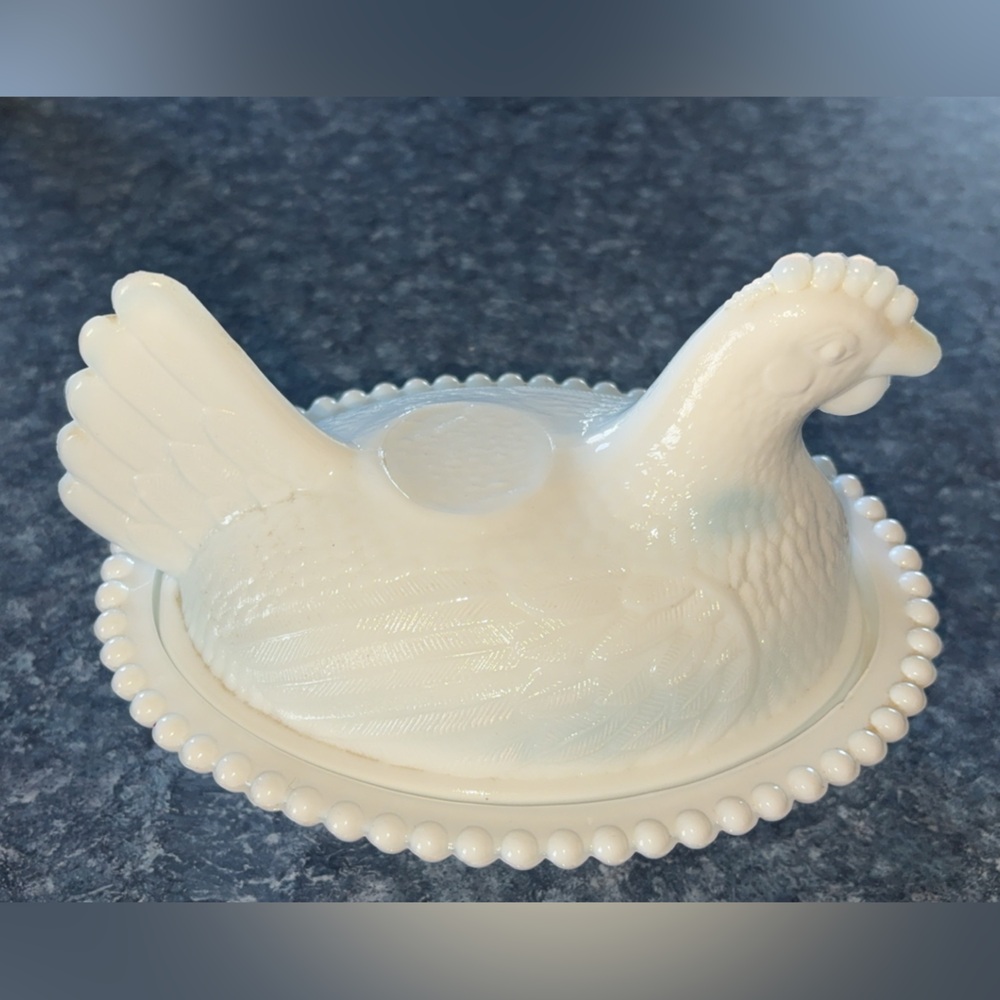 Indiana Glass White Milk Glass Hen on Nest